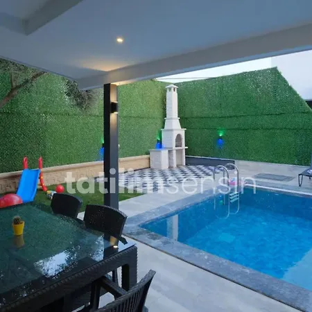 Emral 2 Villa *